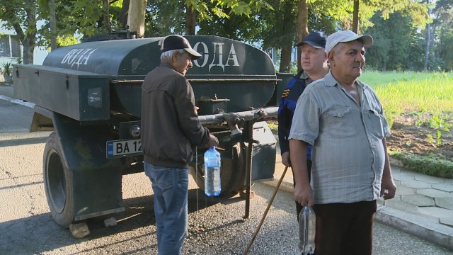 Снимка: Полицията в Харманли започна проверка заради урана във водата (ОБНОВЕНА)