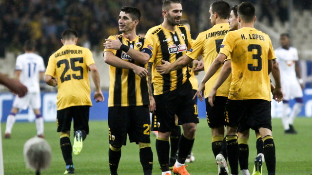 Снимка: АЕК удържа унгарския натиск и влезе в групите на Шампионската лига