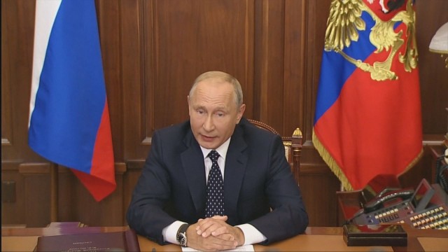 Снимка: Путин отстъпи за увеличаването на пенсионната възраст, но само при жените