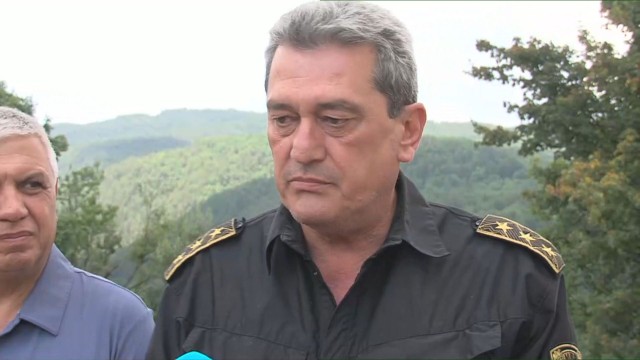 Снимка: Гл. комисар Николов: Минимална е вероятността пожарът от С. Македония да навлезе при нас