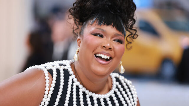 Снимка: Танцьори съдят Lizzo за тормоз и враждебна работна среда