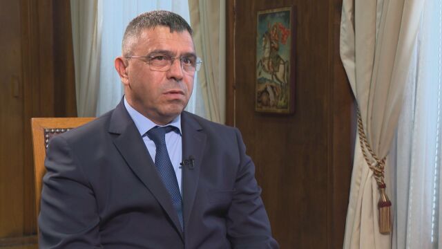 Снимка: Специално за bTV: Атанас Илков за рокадата, политическите страсти и изборите