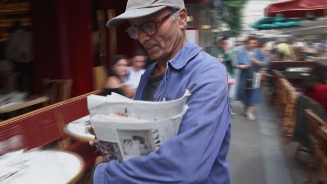 Али Акбар – лицето и усмивката на последния продавач на вестници в Париж