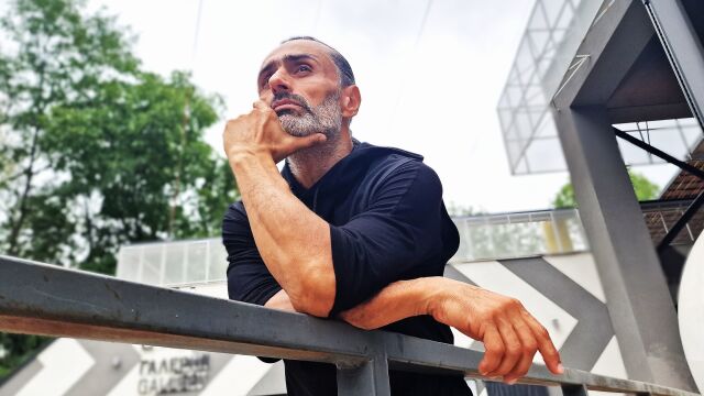 Снимка: Зия Азази: Удивително е какво можем, но не знаем какво всъщност правим...