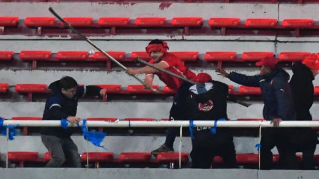 Снимка: Трима загинаха при безредици на мач в Аржентина (ВИДЕО 18+)
