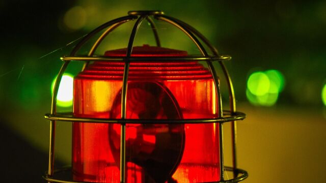 Снимка: Челен сблъсък между автобус и камион, 11 жертви