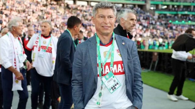 Снимка: Балъков: Ще се въздържиш от цигари и бира и ще дойдеш на България - Испания