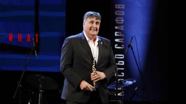 Снимка: Веселин Маринов на 65! 