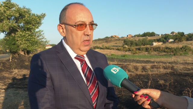Снимка: Нови огнища над Селиминово: Пожар отново застрашава хората