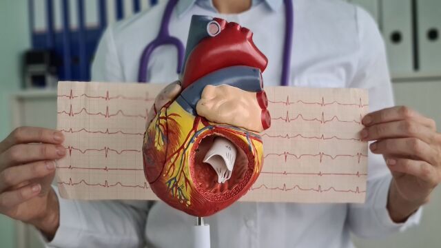 По-малко от 10% от пациентите със сърдечна недостатъчност се проследяват