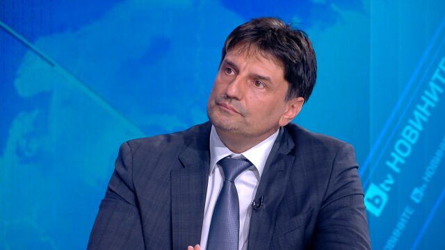 Снимка: Любомир Николов: В МВР са постъпвали и други сигнали за заглушаване на честотите на самолетите