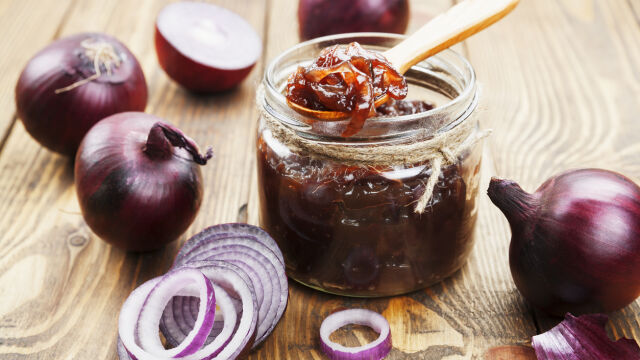 Снимка: Как да си направим сладко от лук: Неочаквано вкусна гарнитура