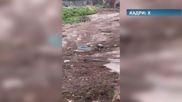 Един загинал и 15 в неизвестност след внезапно наводнение в Гранд Каньон (ВИДЕО)
