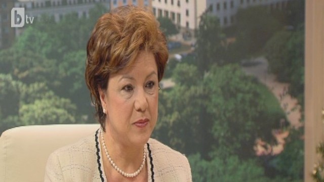 Снимка: Гугушева отрече роднинска връзка да е уредила номинацията й за КС