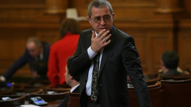 Снимка: Отпадат таксите за усвояване и управление на потребителския кредит