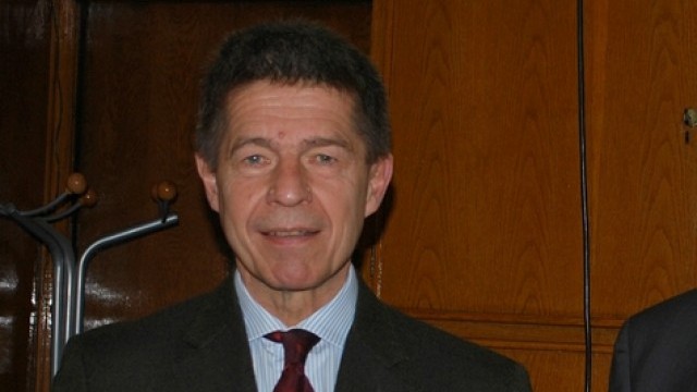 Снимка: Съпругът на Ангела Меркел чете лекция в София