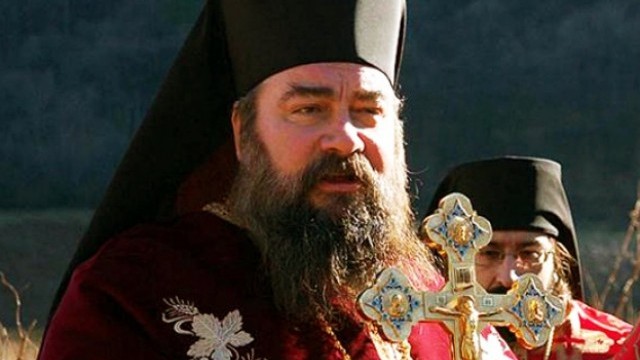 Снимка: Епископ Борис атакува опонентите си с писмо до медиите