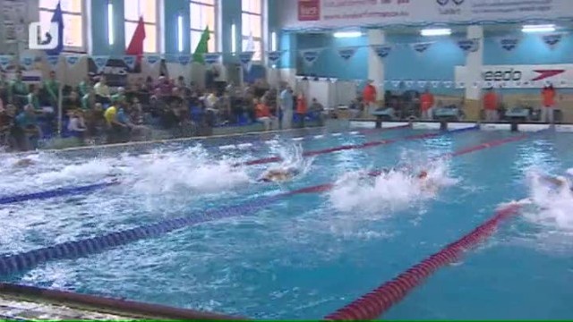 Снимка: Девет рекорда в държавното първенство по плуване