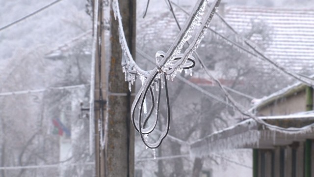 Снимка: Белоградчик остава под леда, бедствено е положението и в Димово (ОБНОВЕНА)