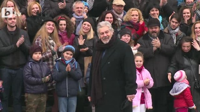 Снимка: 120 ученици изненадаха своя Мастер (ВИДЕО)
