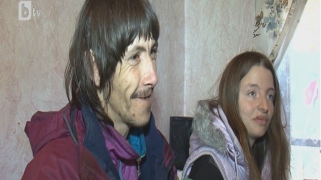 Снимка: Защитници на детските права на война със социалните служби