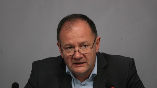 Снимка: Миков: Не бива нечии лични амбиции да поставят под въпрос бъдещето на България 