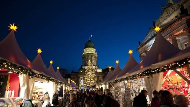 Снимка: Традиция, атракция, риск – коледните базари в Европа