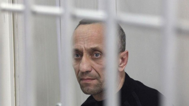 Снимка: Най-жестокият руски убиец от Чикатило насам е полицай от Сибир
