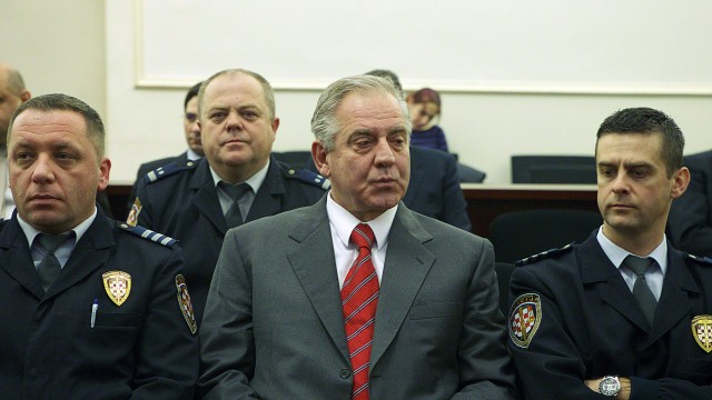 Снимка: 6 години затвор за корупция получи бившия хърватски премиер Иво Санадер