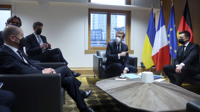 Снимка: Франция, Германия и Украйна искат нови преговори с Русия