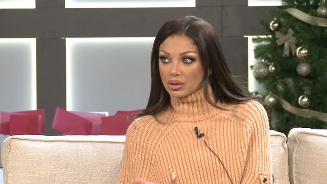 Снимка: Емануела: Родителите не ми говориха 4 години, когато тръгнах да ставам певица
