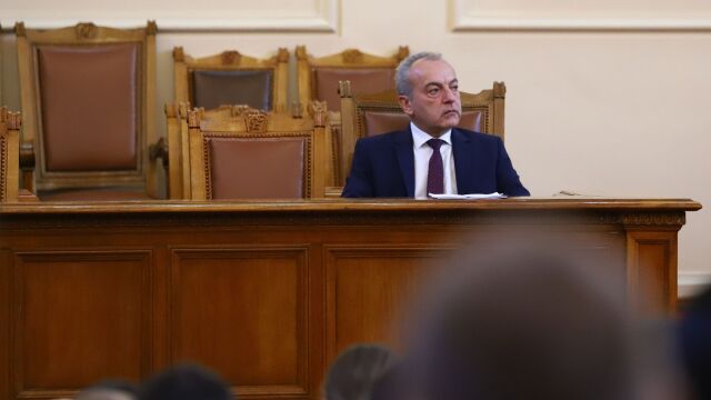 Снимка: Гълъб Донев: Не бих казал, че бюджетът не е социален