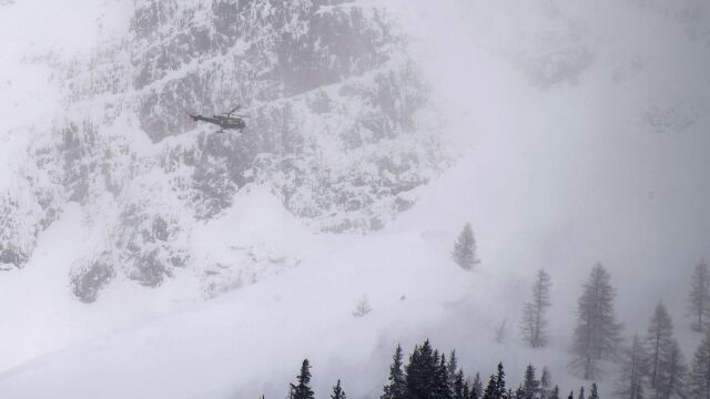 Снимка: Двама алпинисти загинаха при лавина в Словакия