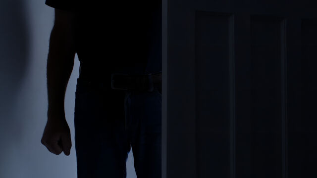 „Ще те убия, ако не ми припишеш апартамента!‘‘: Син към майка си