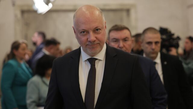 Снимка: Росен Желязков за протестите: Подкрепям тези хора, но ние нямаме право да абдикираме