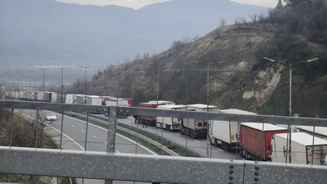 Снимка: Пети ден протест: „Кулата“-„Промахон“ остава блокиран между 12 и 18 ч. в неделя