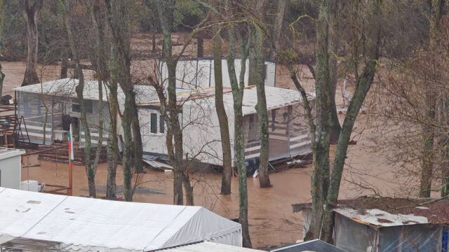 Снимка: Наводнения по Южното Черноморие, Арапя е под вода