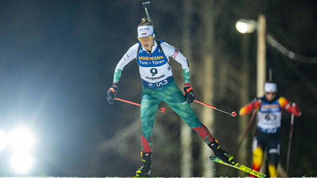 Снимка: Българка е номер 1 в биатлона! 