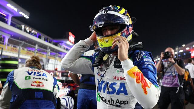 Снимка: От фен до съотборник: Да караш заедно с Макс Верстапен (ВИДЕО)