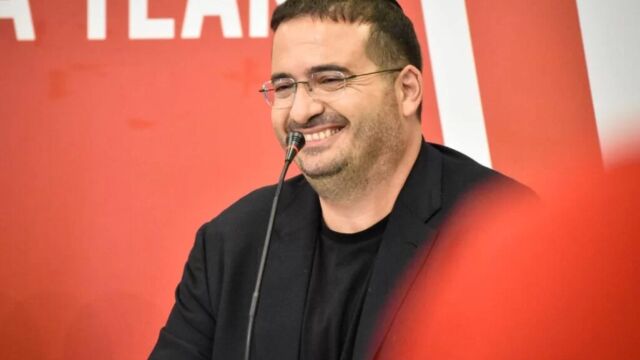 Снимка: Офер Янай - пионерът в бизнеса със слънчева енергия в Израел, който се цели и в баскетболния връх на Европа 