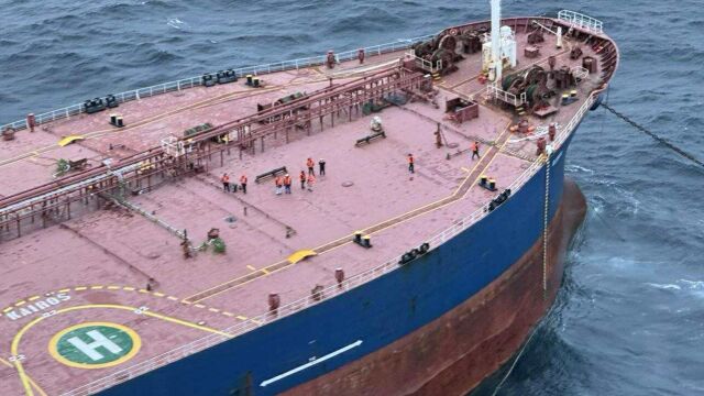 Изтеглянето на танкера „Кайрос“ ще струва 1,2 млн. лв.