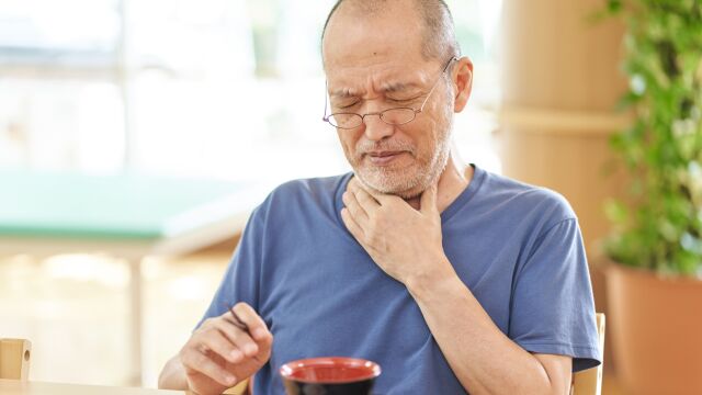 Снимка: Дисфагия след инсулт: Когато преглъщането се превръща в риск за живота