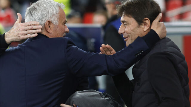 Снимка: Жозе Моуриньо пак надхитри Антонио Конте (ВИДЕО)