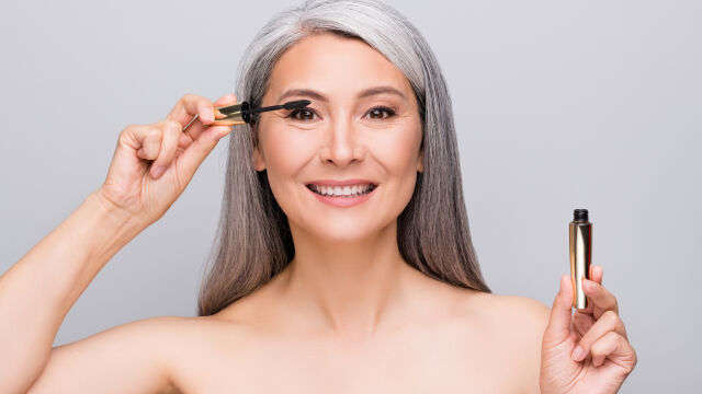 Снимка: Топ 5 на най-добрите спирали за зрели очи (СНИМКИ)