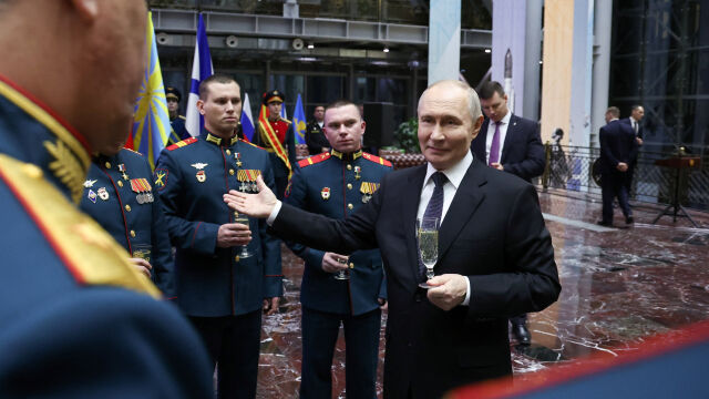 Снимка: Путин нарече европейските лидери „малки прасета“