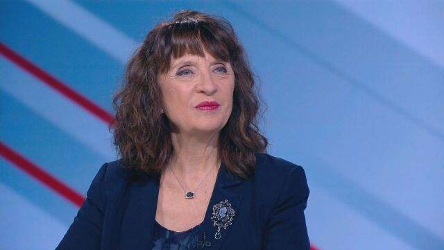 Камери в тоалетните на училище: Кой и как контролира сигурността в учебните заведения?