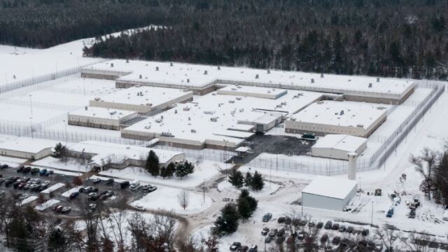 Снимка: Българин е починал в център за задържане на мигранти в САЩ. От Конгреса на САЩ искат незабавно разследване