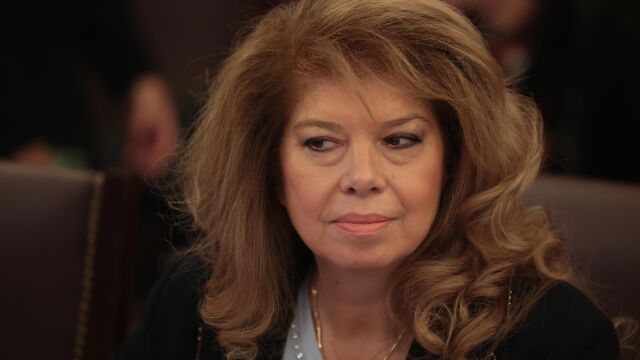 Снимка: Йотова прогнозира за кога президентът Радев ще насрочи предсрочните избори