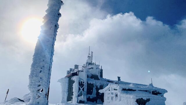 Снимка: При минус 8° спасиха двама премръзнали туристи под Черни връх