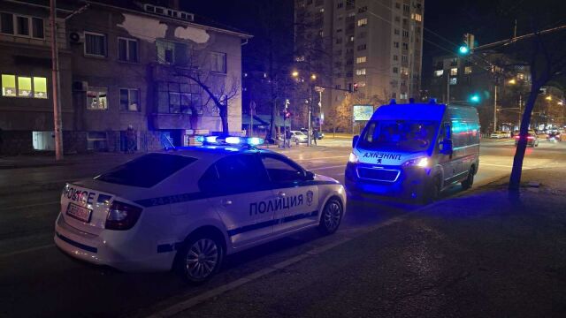 Маскирани въоръжени ограбиха магазин в София, скриха се в жилищен блок (ВИДЕО)